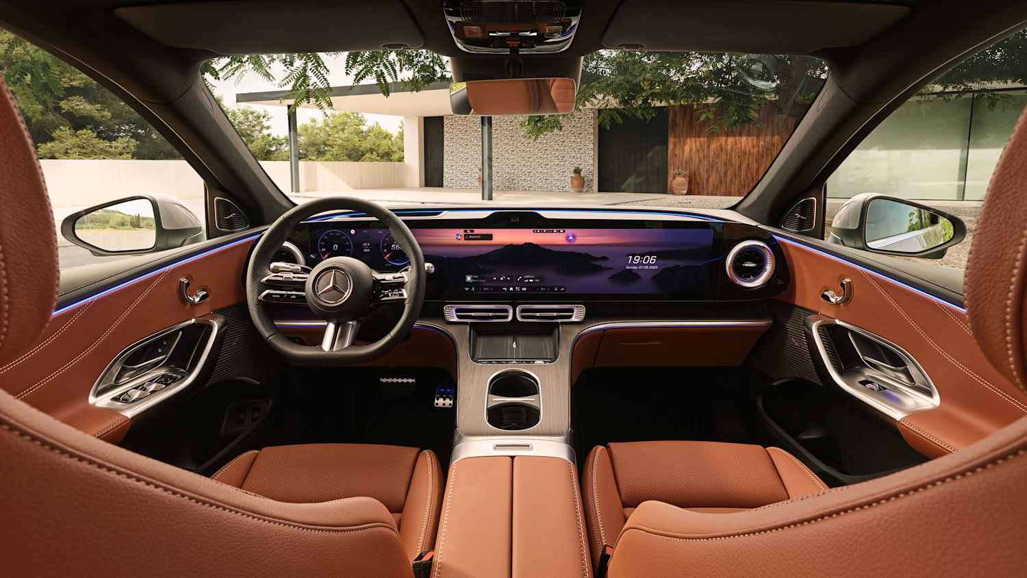 Cockpit des Mercedes GLC mit EQ Technologie