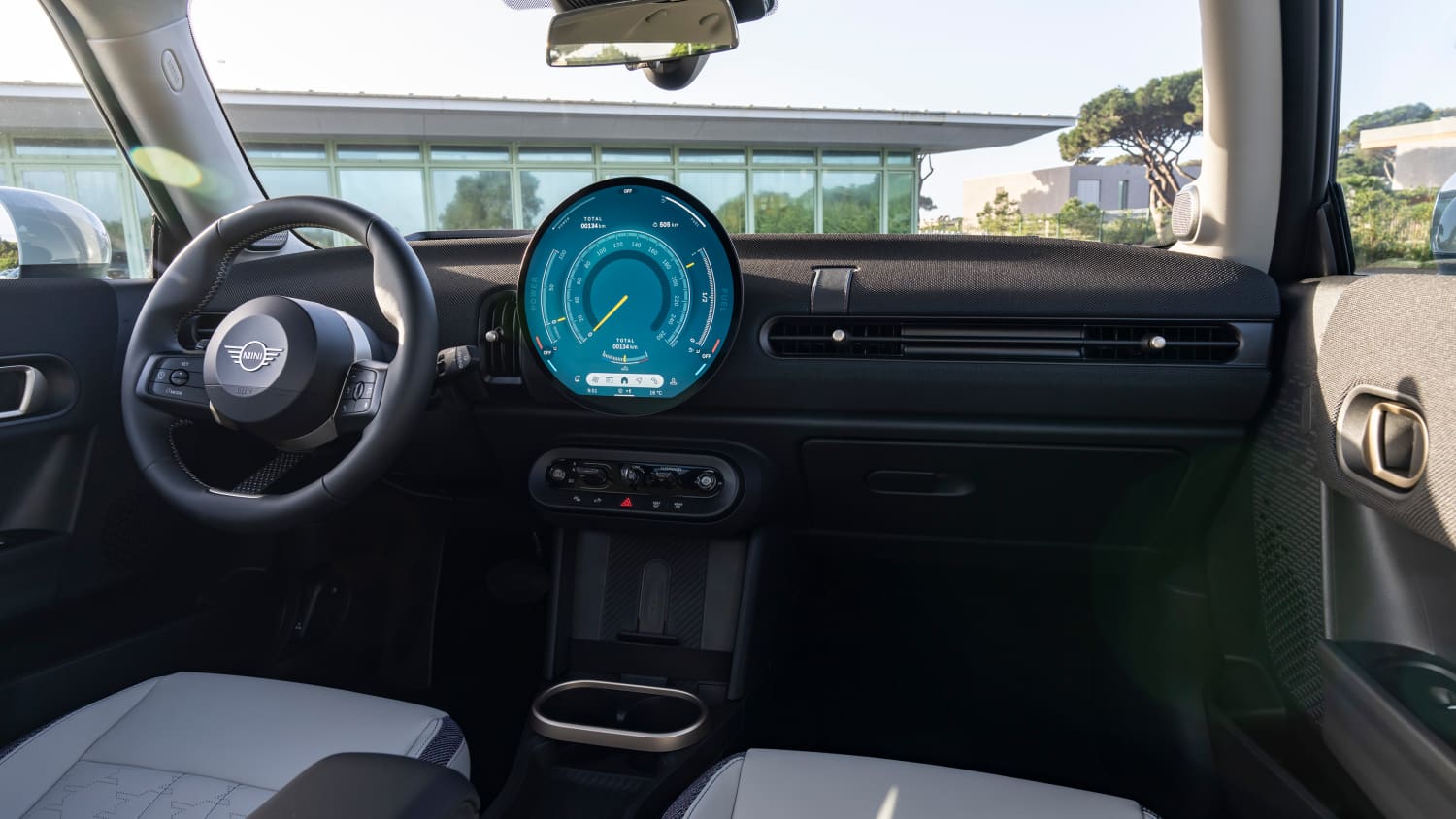 Cockpit des Mini Cooper
