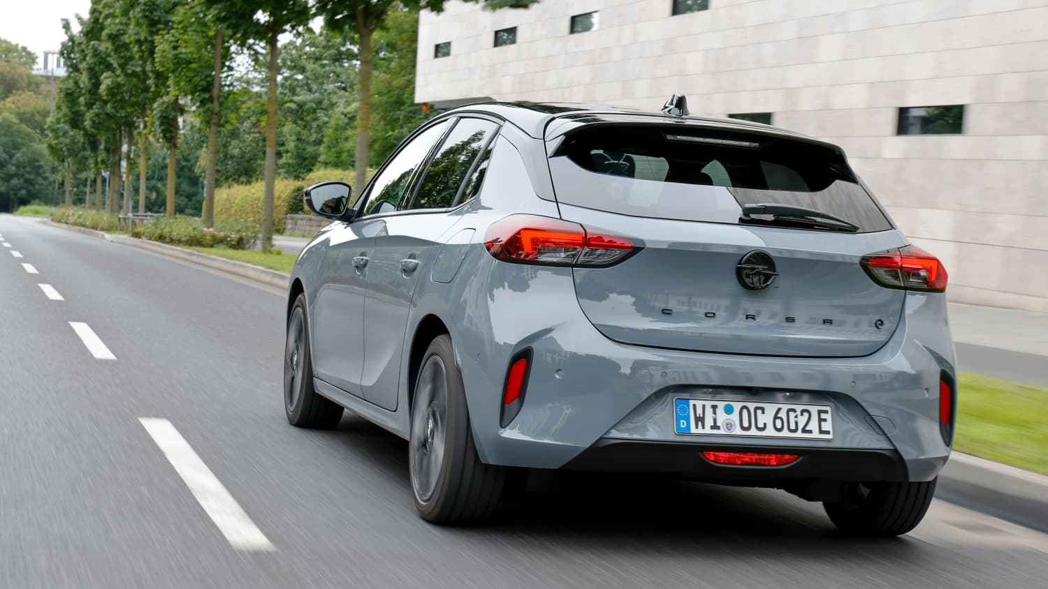 Opel Corsa-e: Innenraum und Ausstattungslinien, Test, Eigenschaften &  Preise