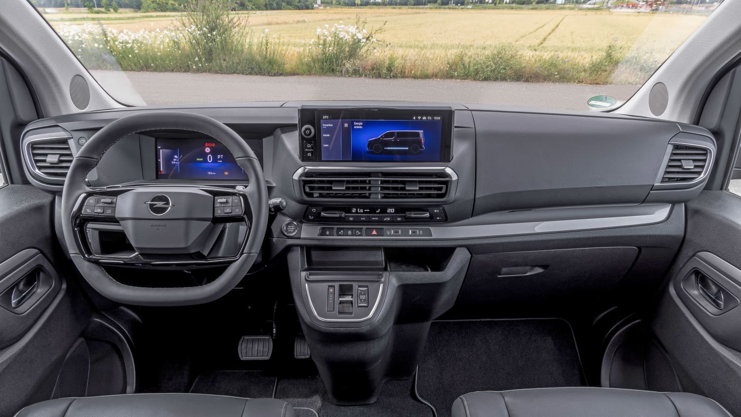 Cockpit des Opel E Zafira Life