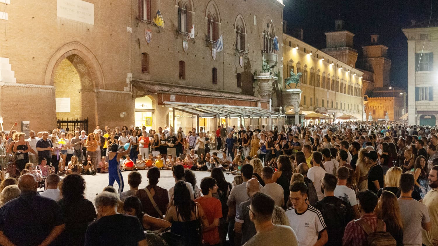 Musik-Straßenfest in Ferrara Italien