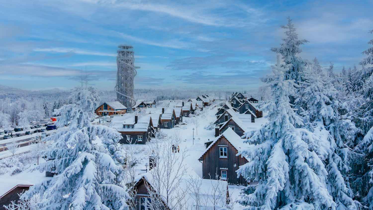 Blick auf den Harzturm im Winter