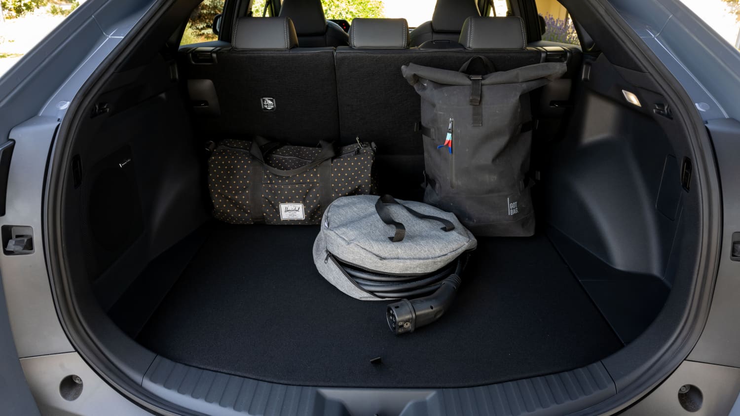 Kofferraum des Subaru Solterra