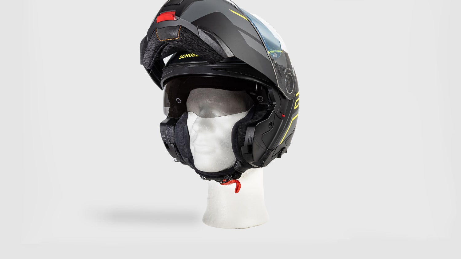 Der Klapphelm Schuberth im Helmtest