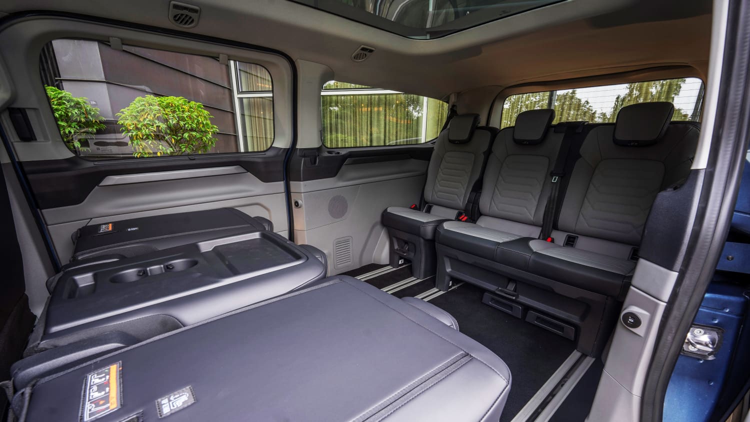 Detailaufnahme der Rückbänke des Ford Tourneo