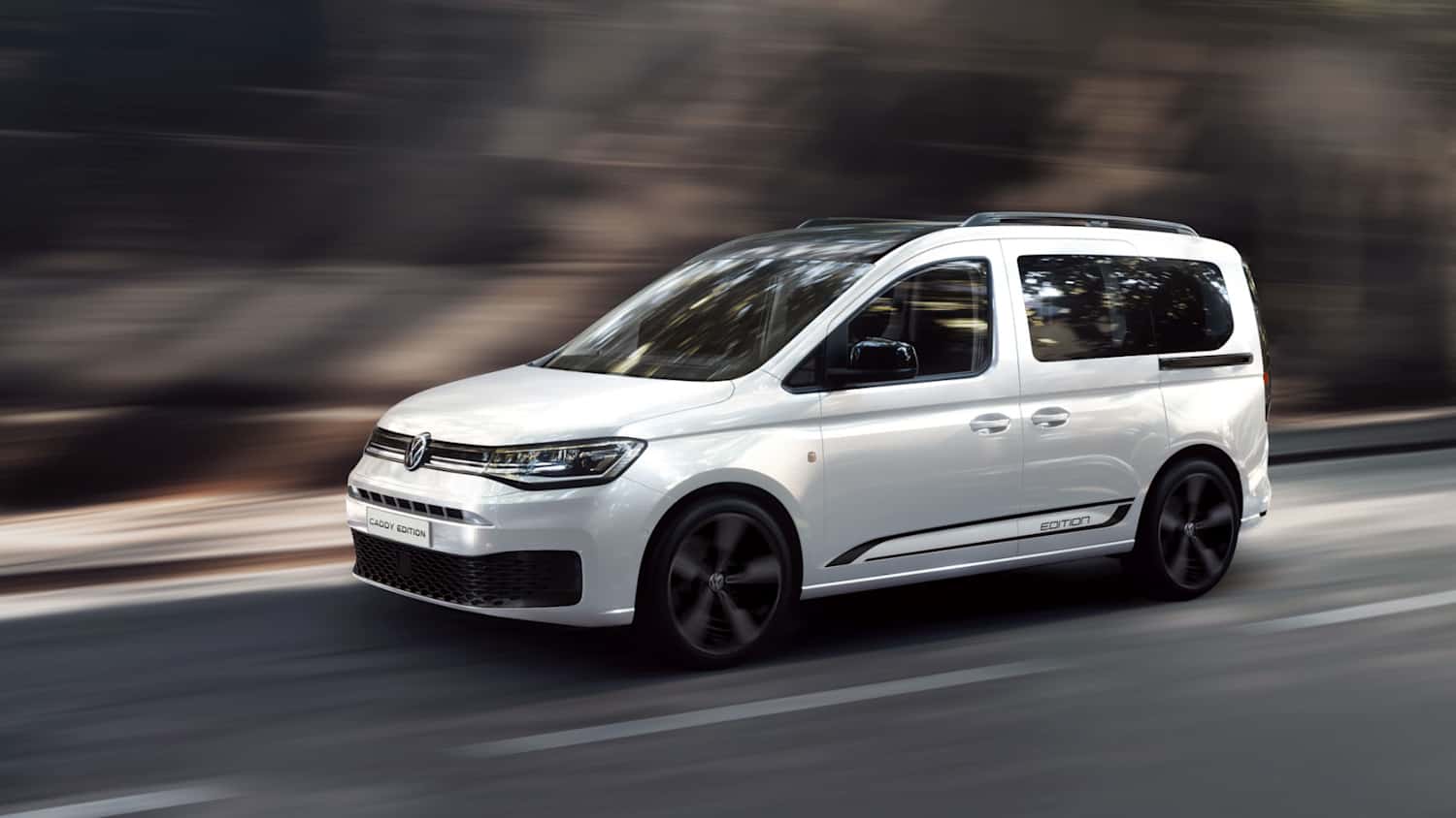 Der VW Caddy Model nach Update 2024 in Fahrt