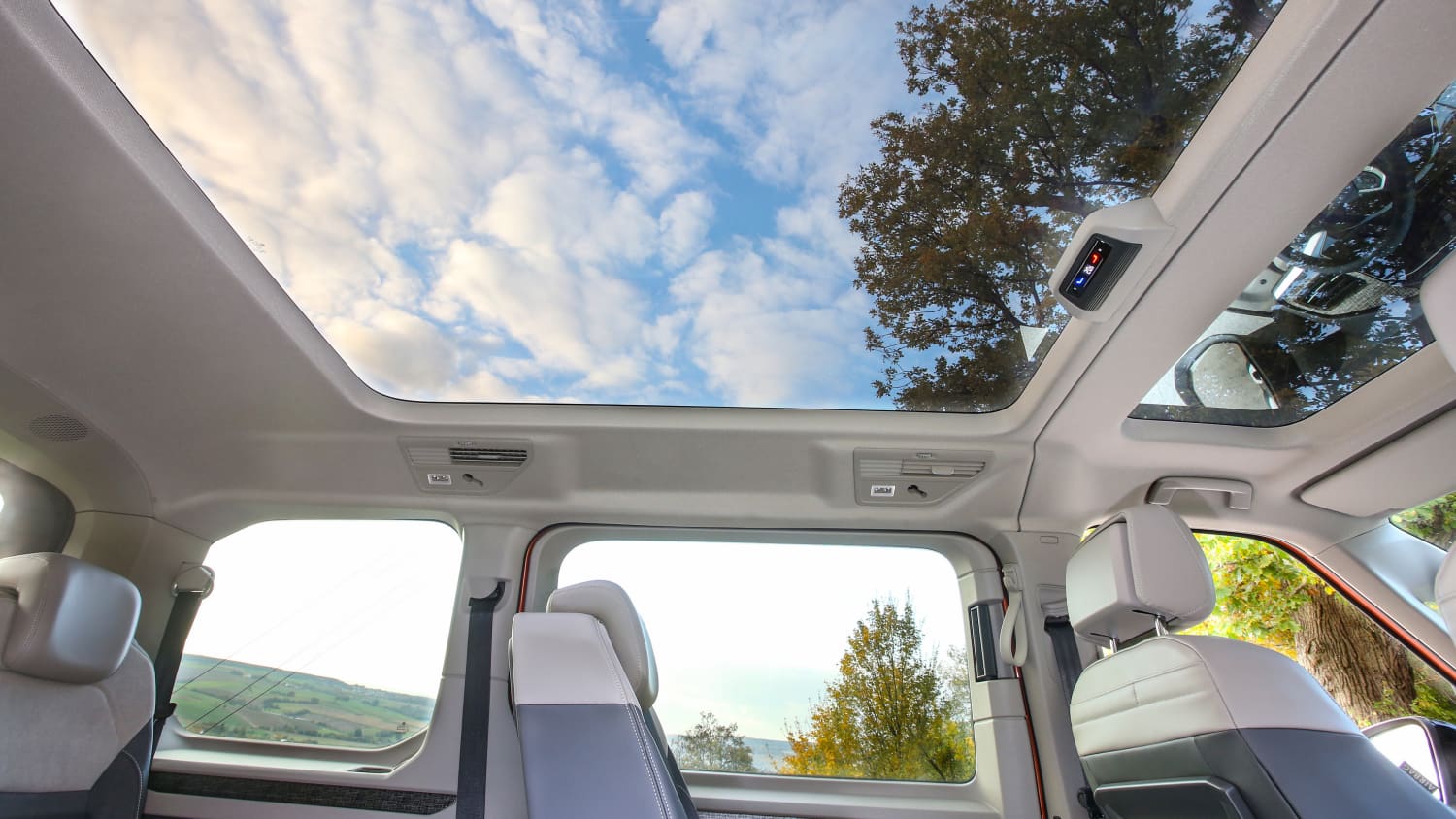 Glasdach des VW T7