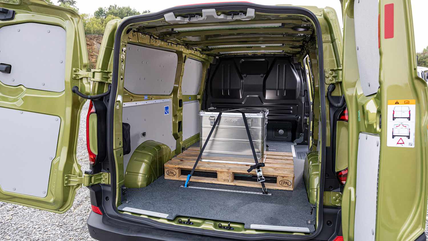 Ladefläche des VW T7 Transporter