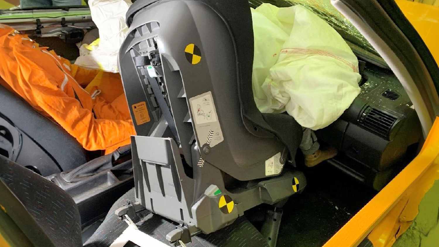 Kindersitz nach Crashtest