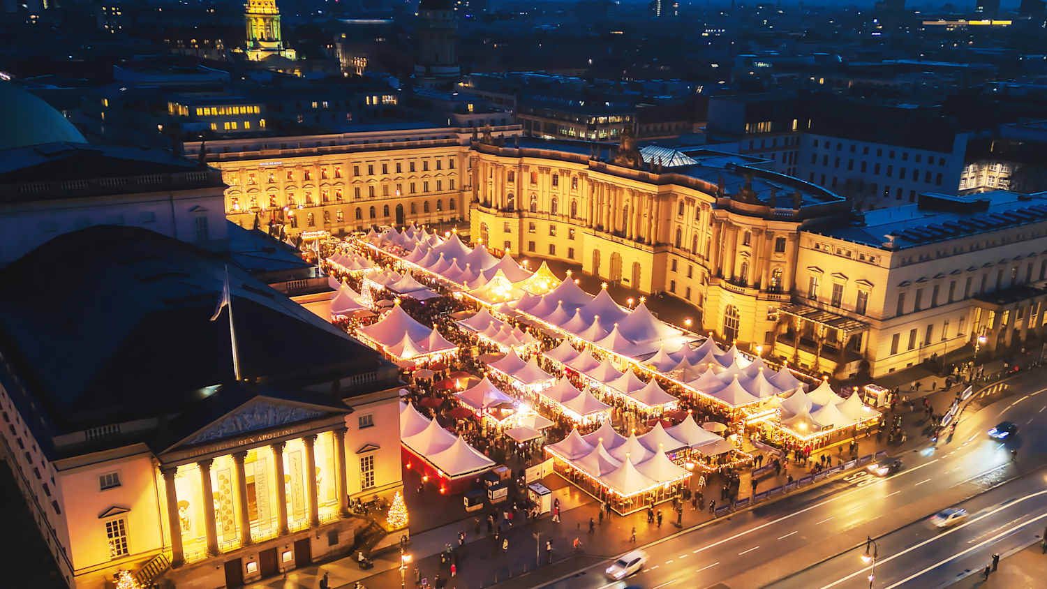 Aufnahme des Weihnachtszaubers Gendarmenmarkt in Berlin