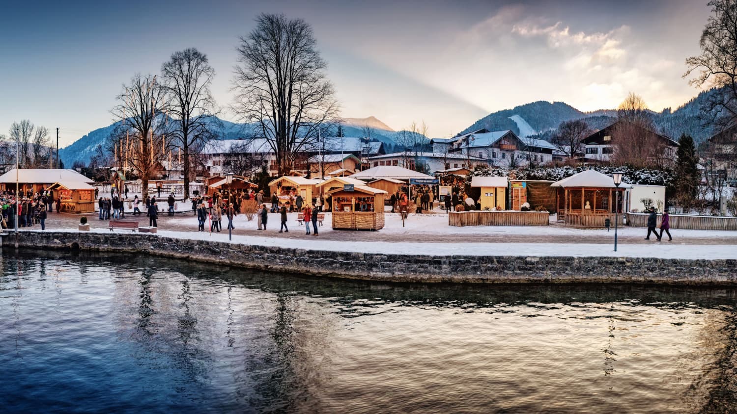 Der Tegernseer Weihnachtsmarkt im Winter