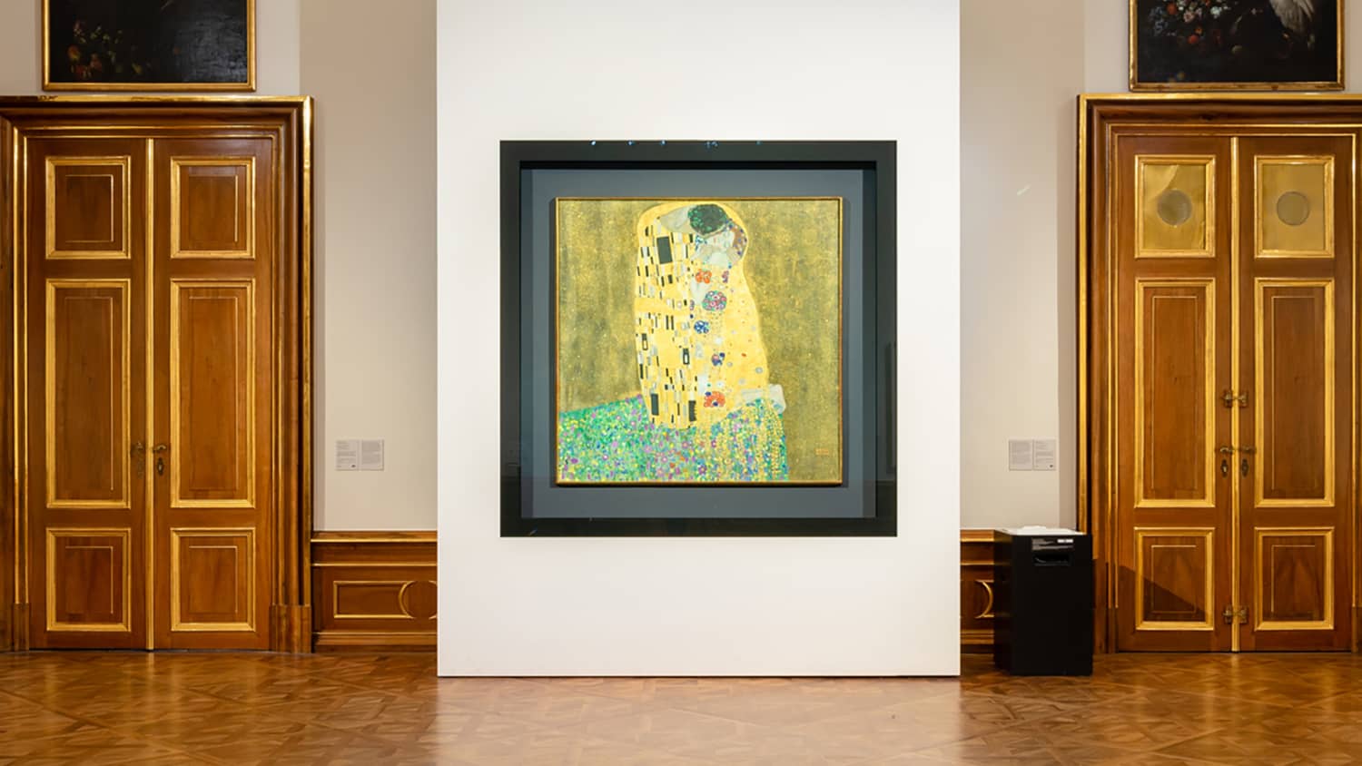 Gemälde Der Kuss von Klimt im Belvedere