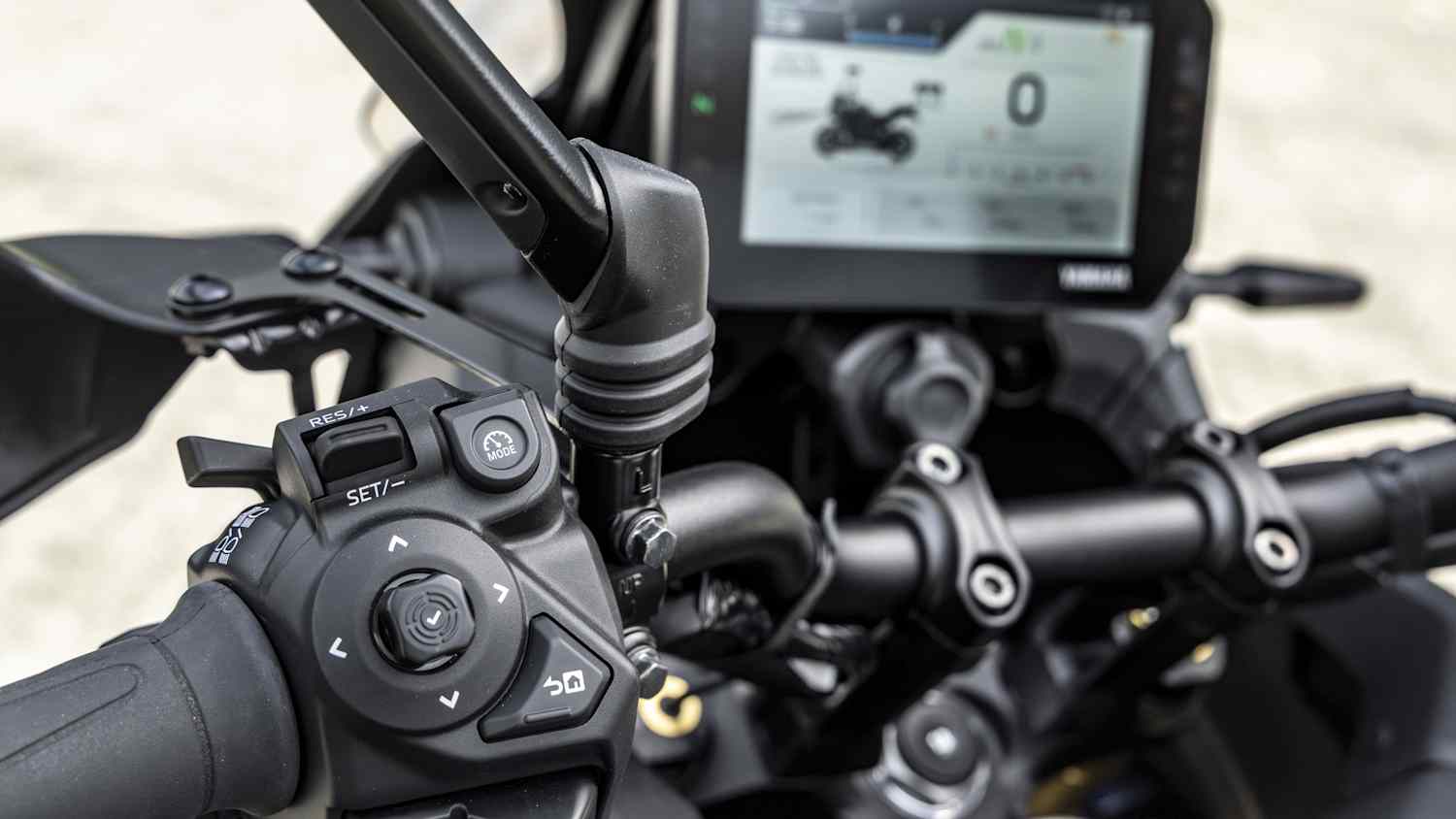 Display der Yamaha Tracer 9