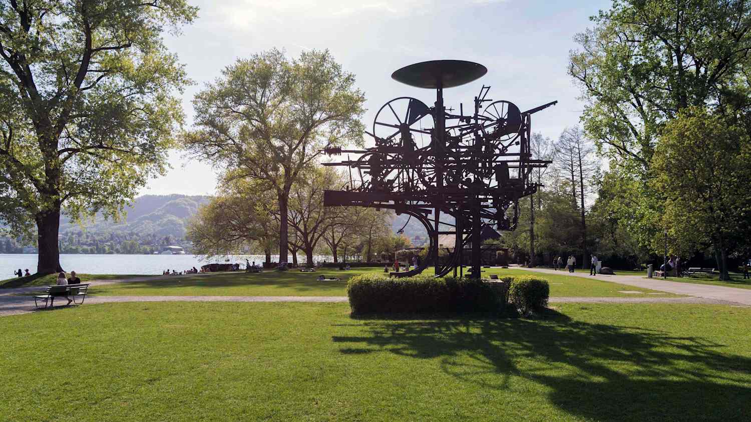 Skulptur Heureka am Zürichhorn
