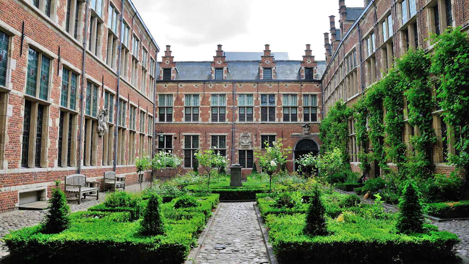 Außenansicht des Platin Moretus Museum in Antwerpen