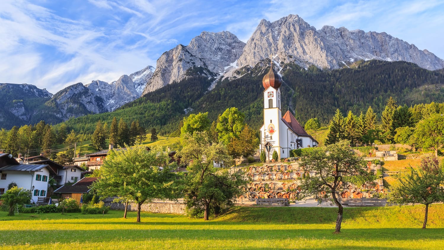 Grainau mit Blick auf die Zugspitze
