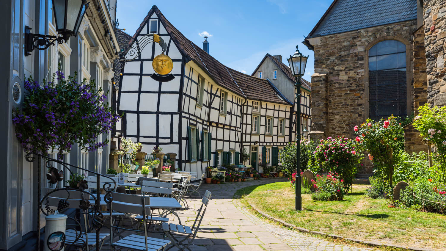Altstadt mit Fachwerkhäusern.