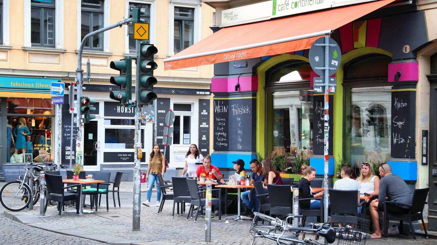 Kneipe an Kneipe in Dresdens Stadtviertel Neustadt