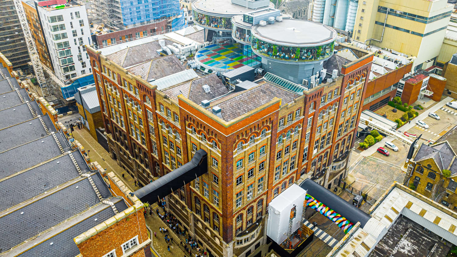 Aufnahme des Guiness Storehouse in Dublin