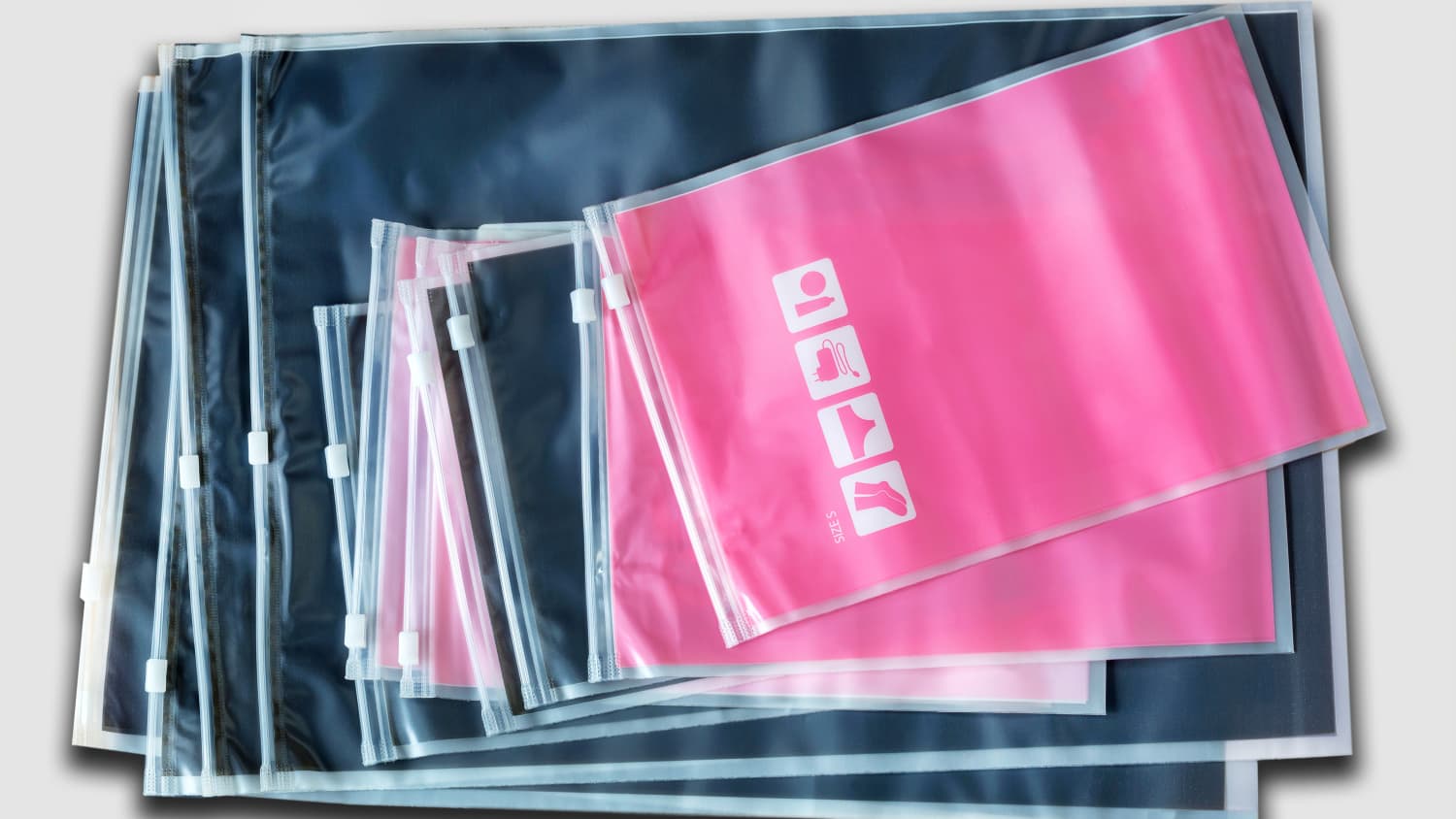 Durchsichtige Packtaschen aus Plastik zum Reisen