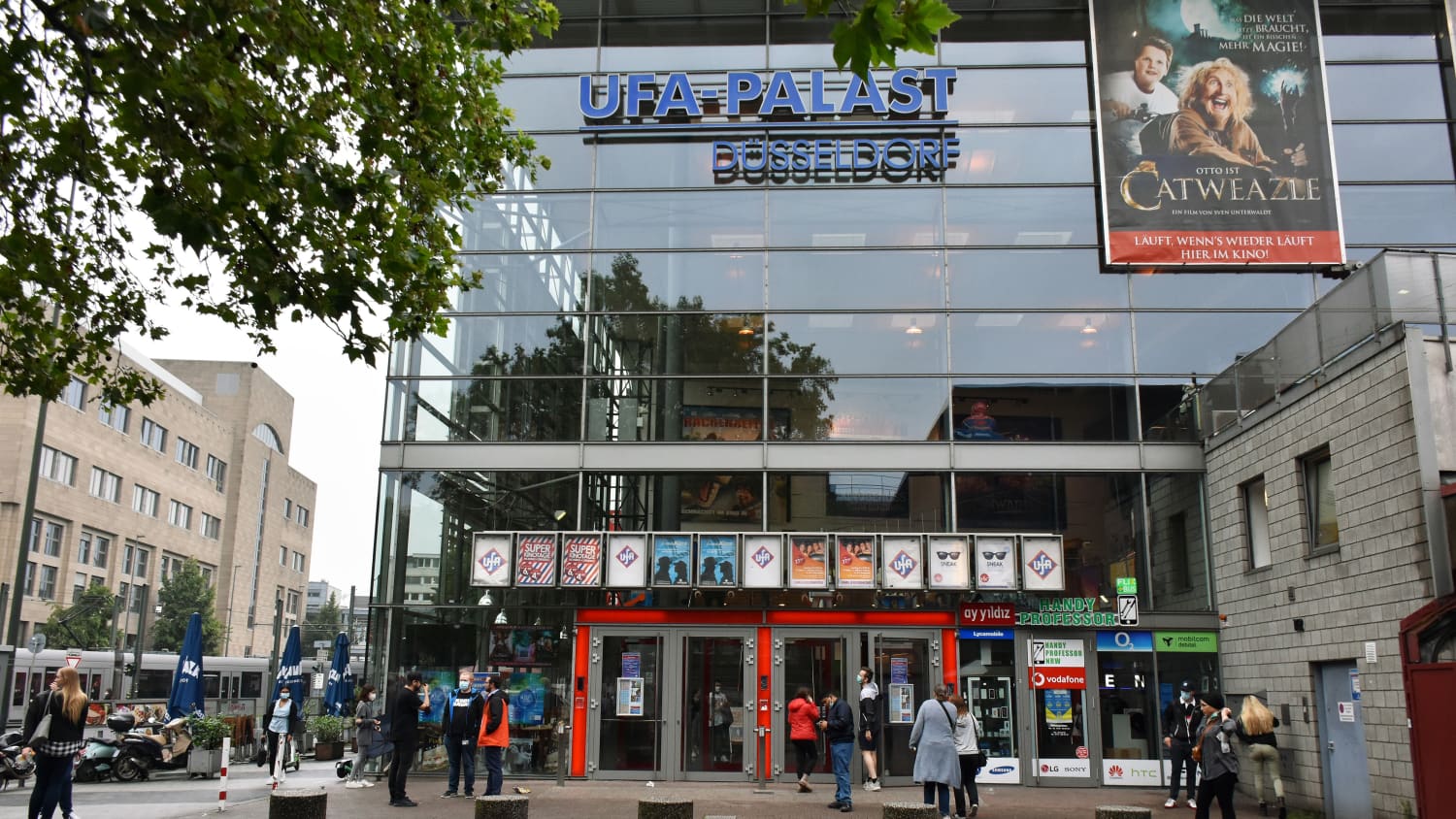 Eingang zum UFA Palast in Düsseldorf