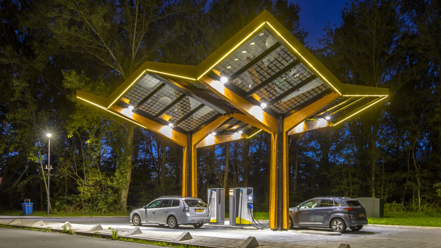 Ladestation an einer Strasse
