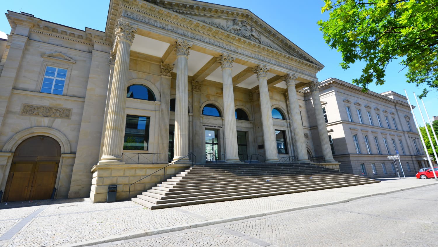 Der Landtag in Hannover befindet sich im  gezeigten Leineschloß