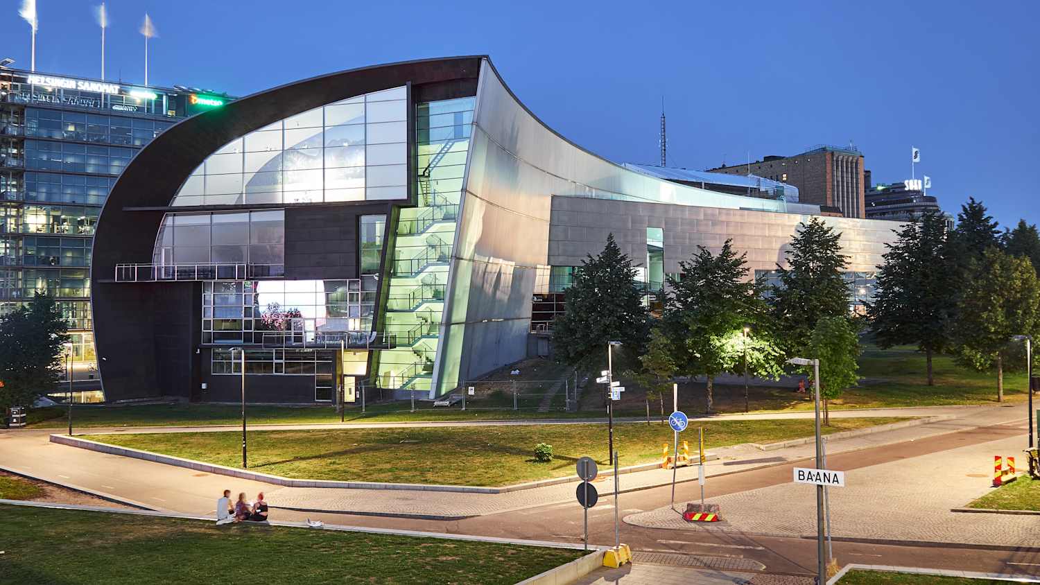 Außenansicht des Kiasma Museums in Helsinki