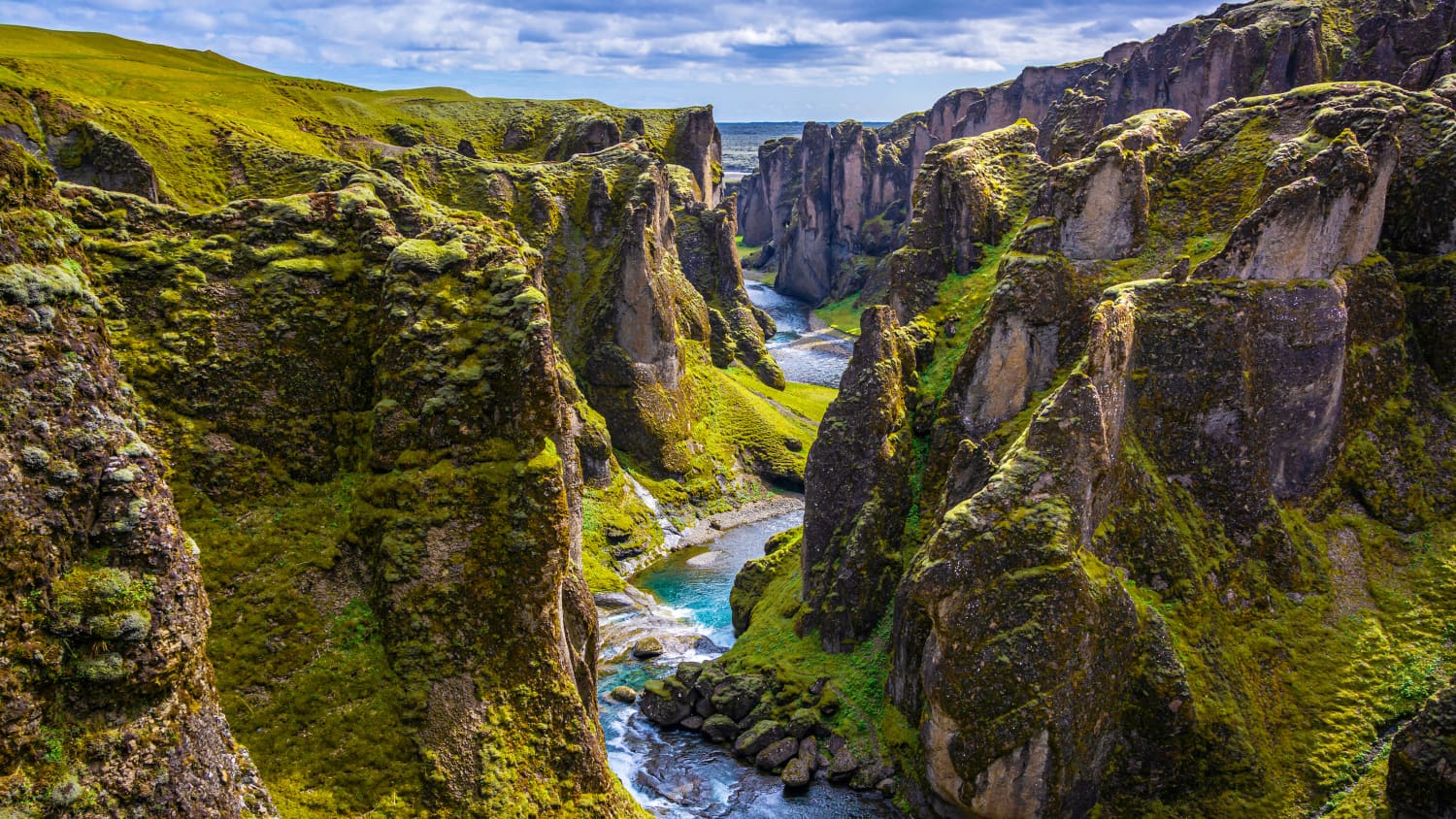Felsenschlucht Fjadrarglufur in Island