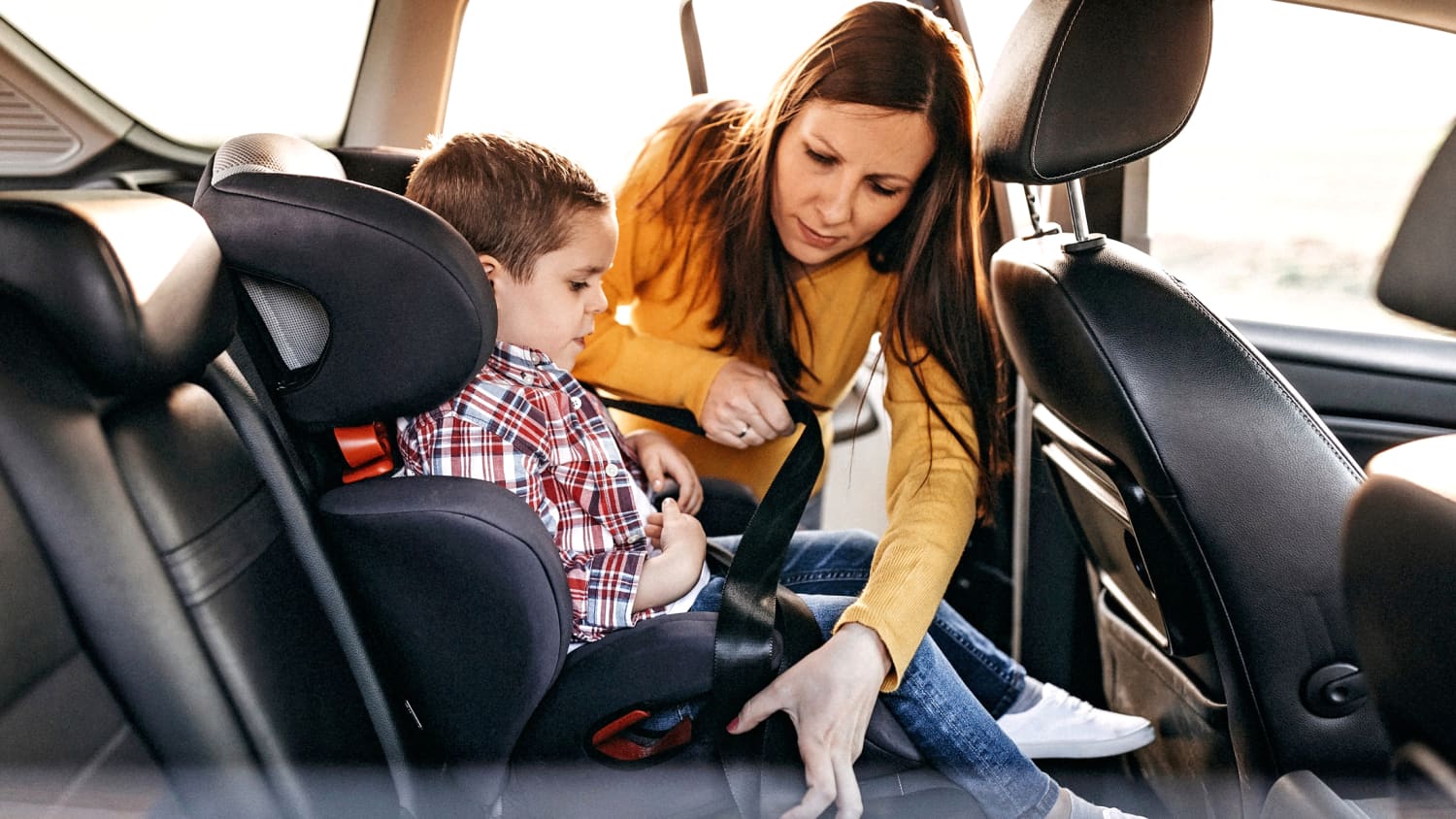 KBH310 Auto Kindersitz / Sitzerhöhung (grau/schwarz) für Kinder
