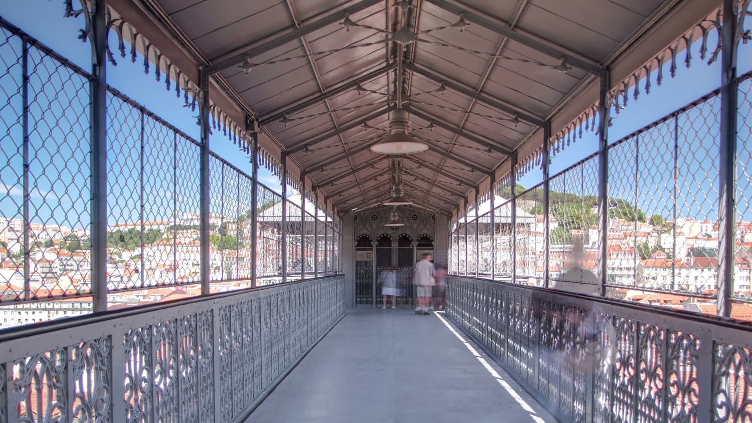 Der Aufzug Santa Justa in Lissabon