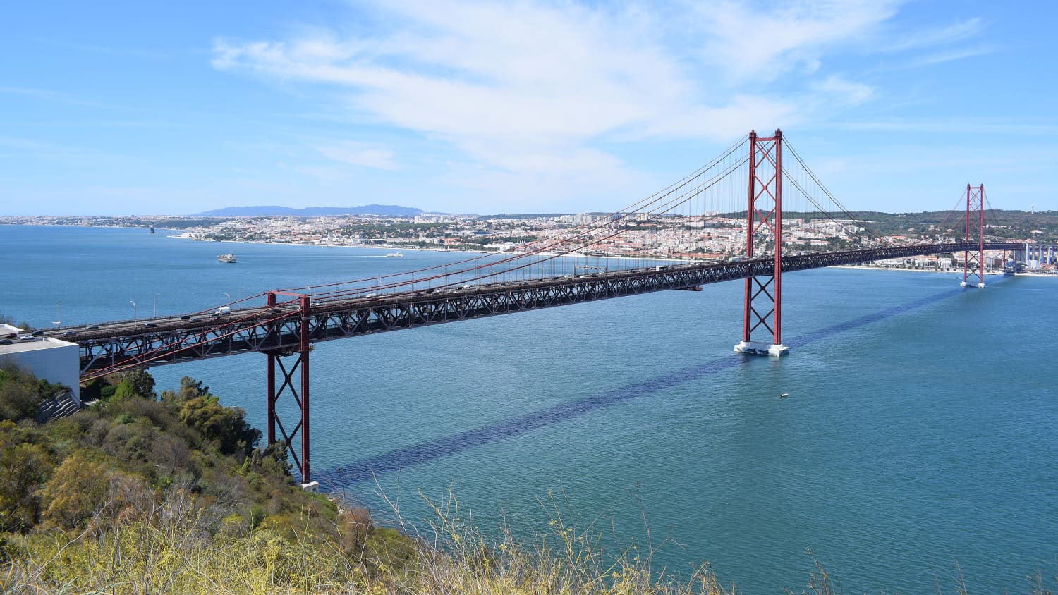 Die Brücke des 25. April in Lissabon