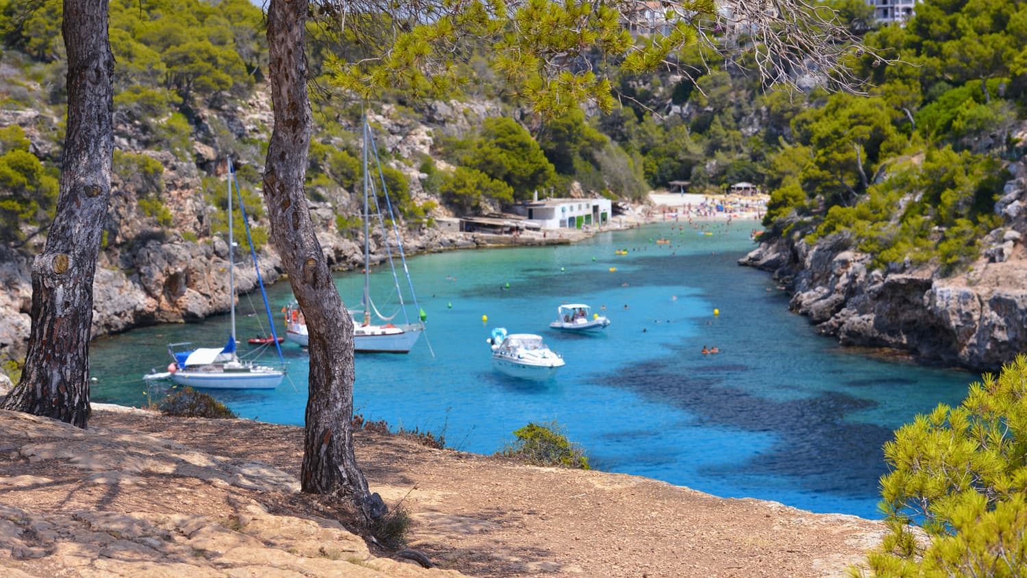 Der schöne Strand Cala Pi auf Mallorca