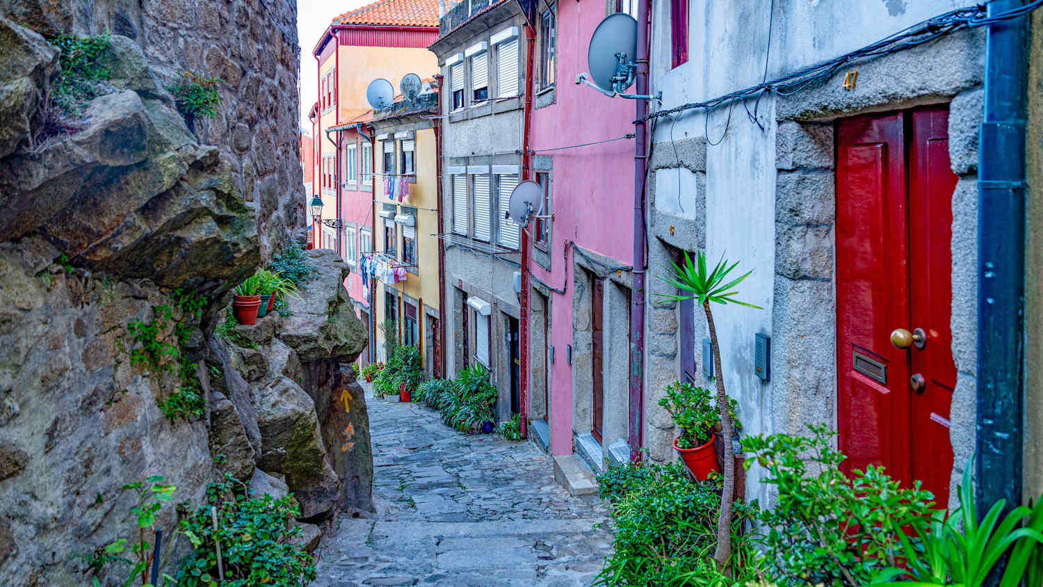 Gasse in der Altstadt von Port0