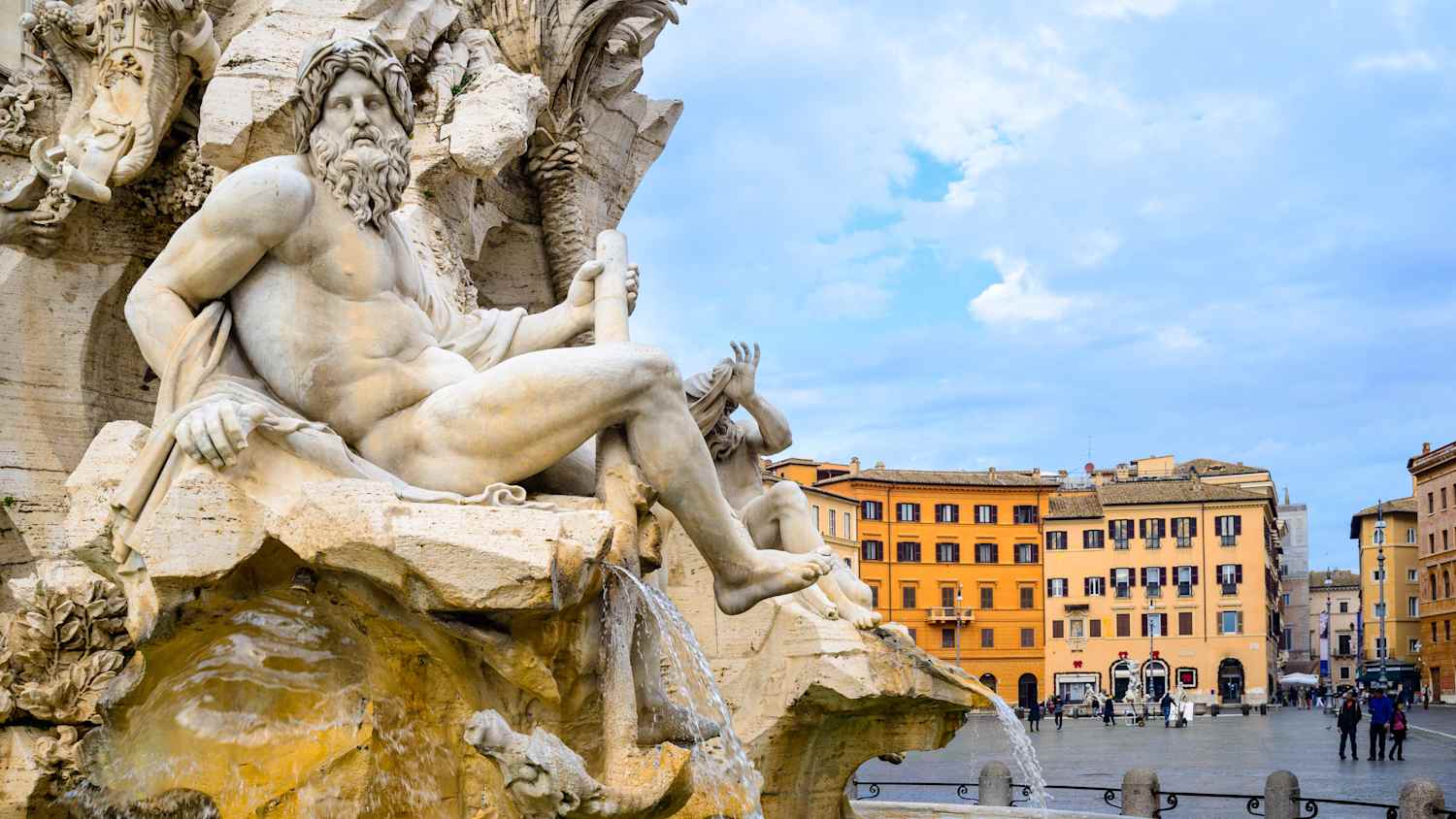 Skulptur am Vier-Ströme-Brunnen auf der Piazza Navona