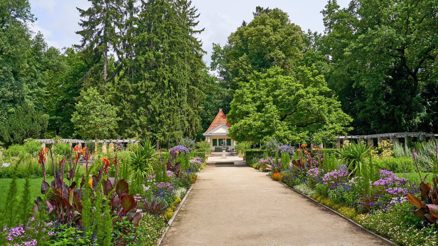 Der Botanische Garten im Hainpark in Bamberg in seiner ganzen Pracht
