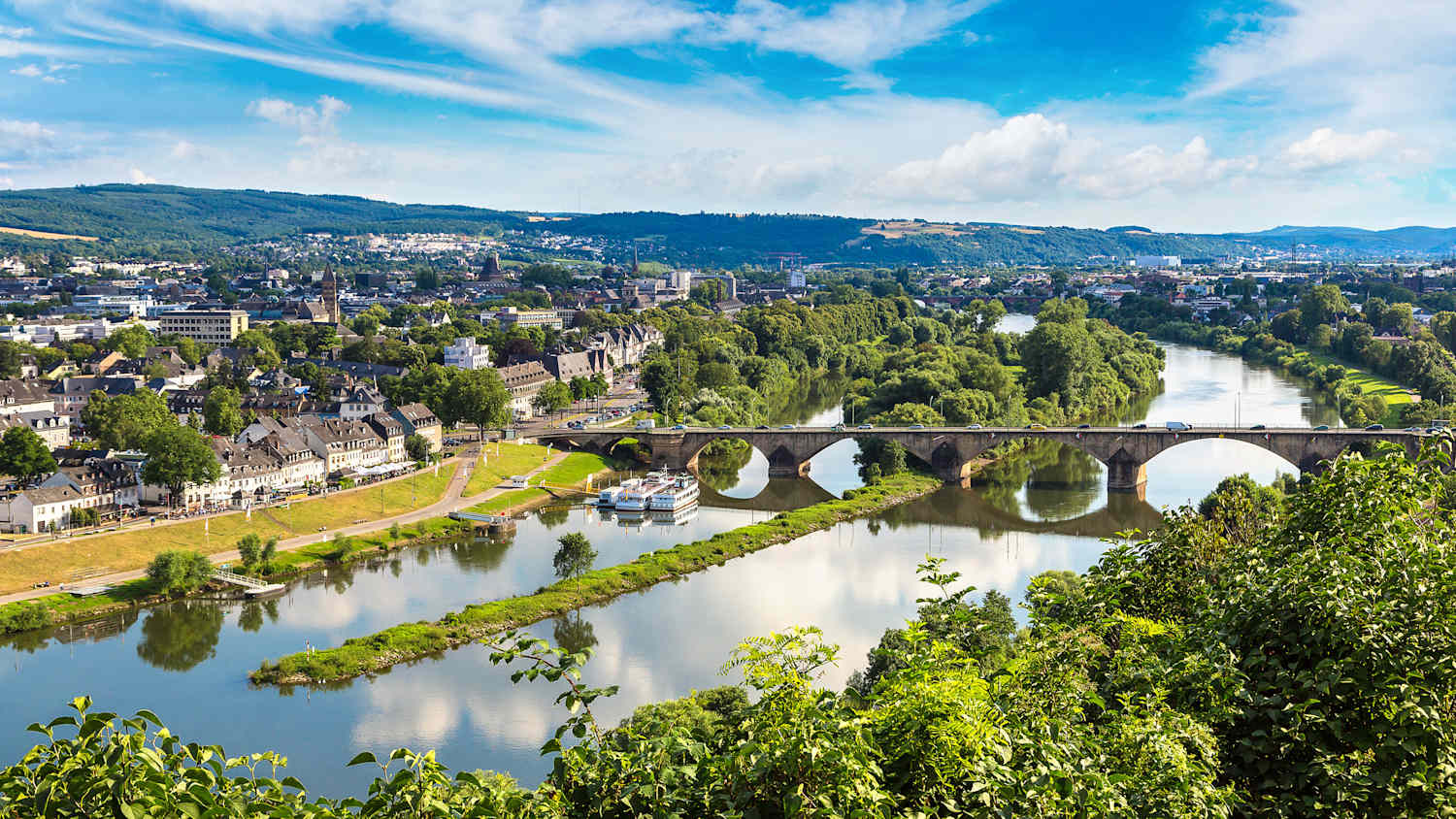 Blick auf die Stadt Trier und die Mosel