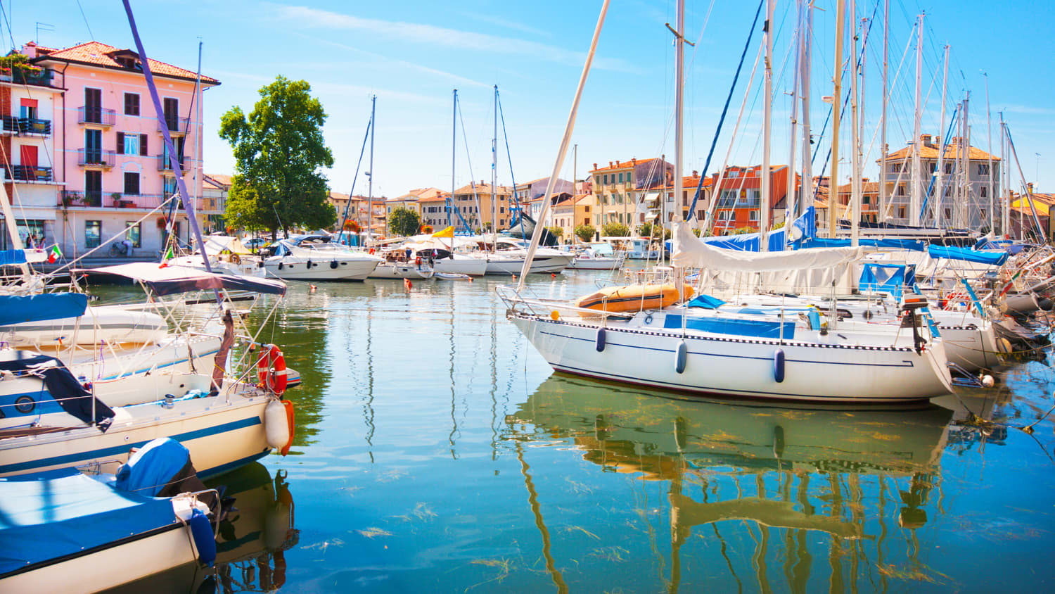 Der Hafen von Grado in Triest