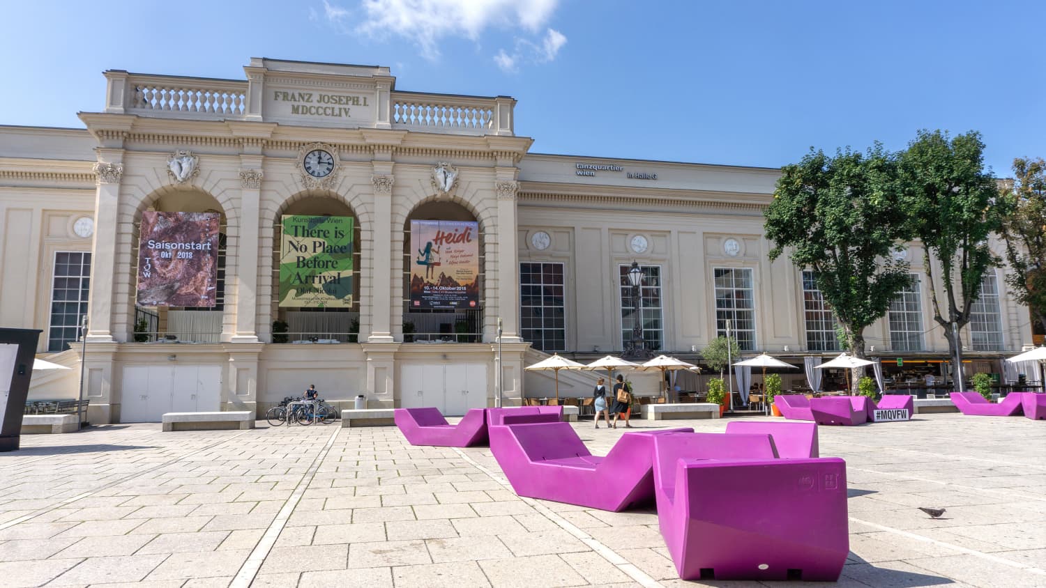 Liegen im Wiener Museumsquartier