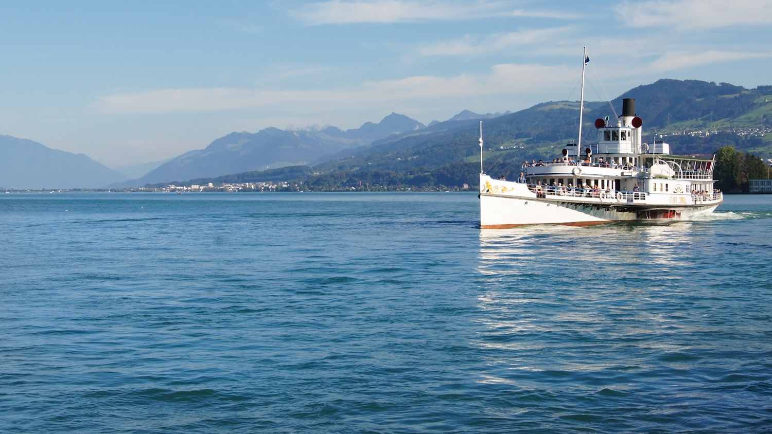 Dampfschiff auf dem Zürichsee