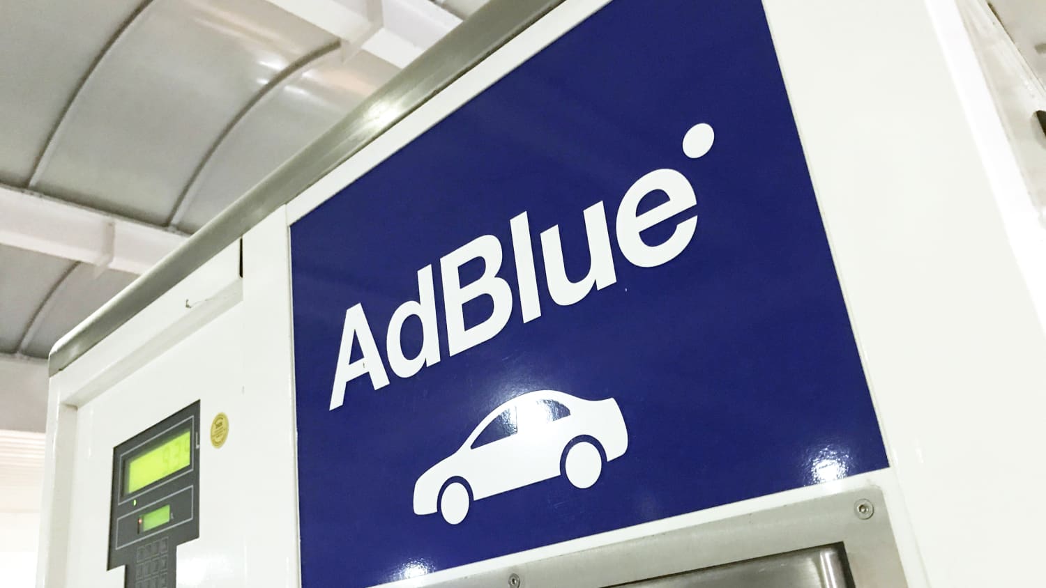 Was Autofahrer wissen wollen: Wie viel Adblue muss ich nachtanken?