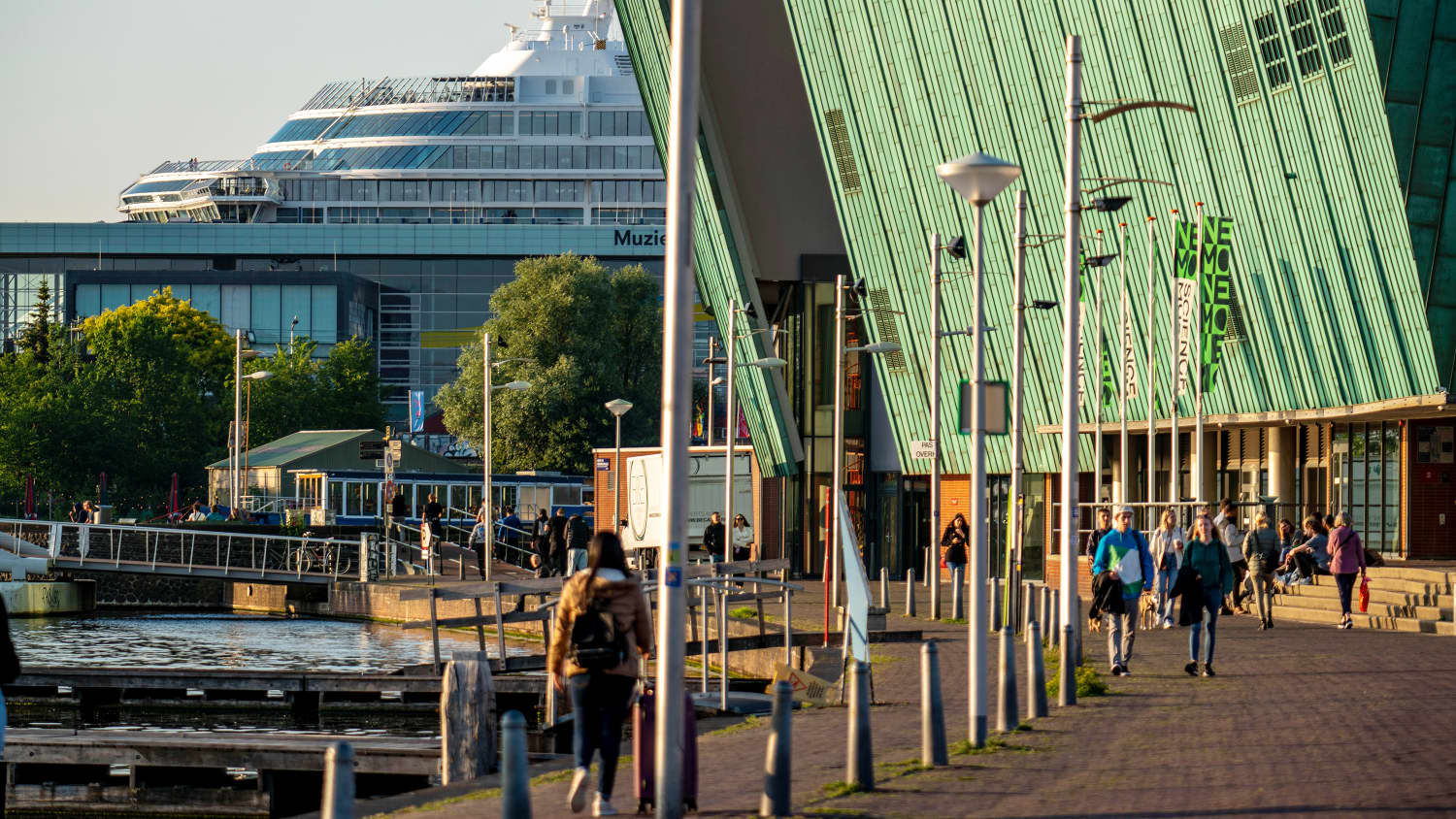 Das Kreuzfahrtterminal in Amsterdam