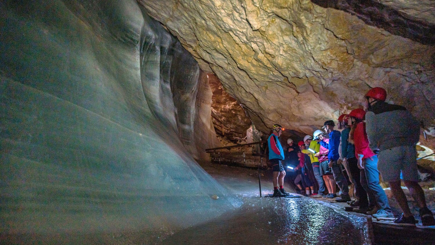 Führung in der Schellenbergerhöhle