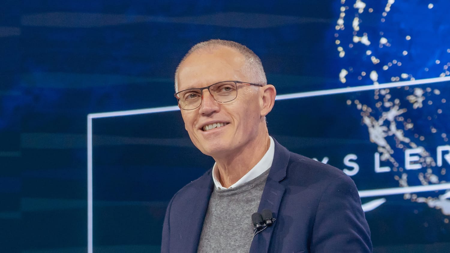 Carlos Tavares, CEO von Stellantis, spricht während der RAM-Präsentation bei der Pressevorschau der International Auto Show