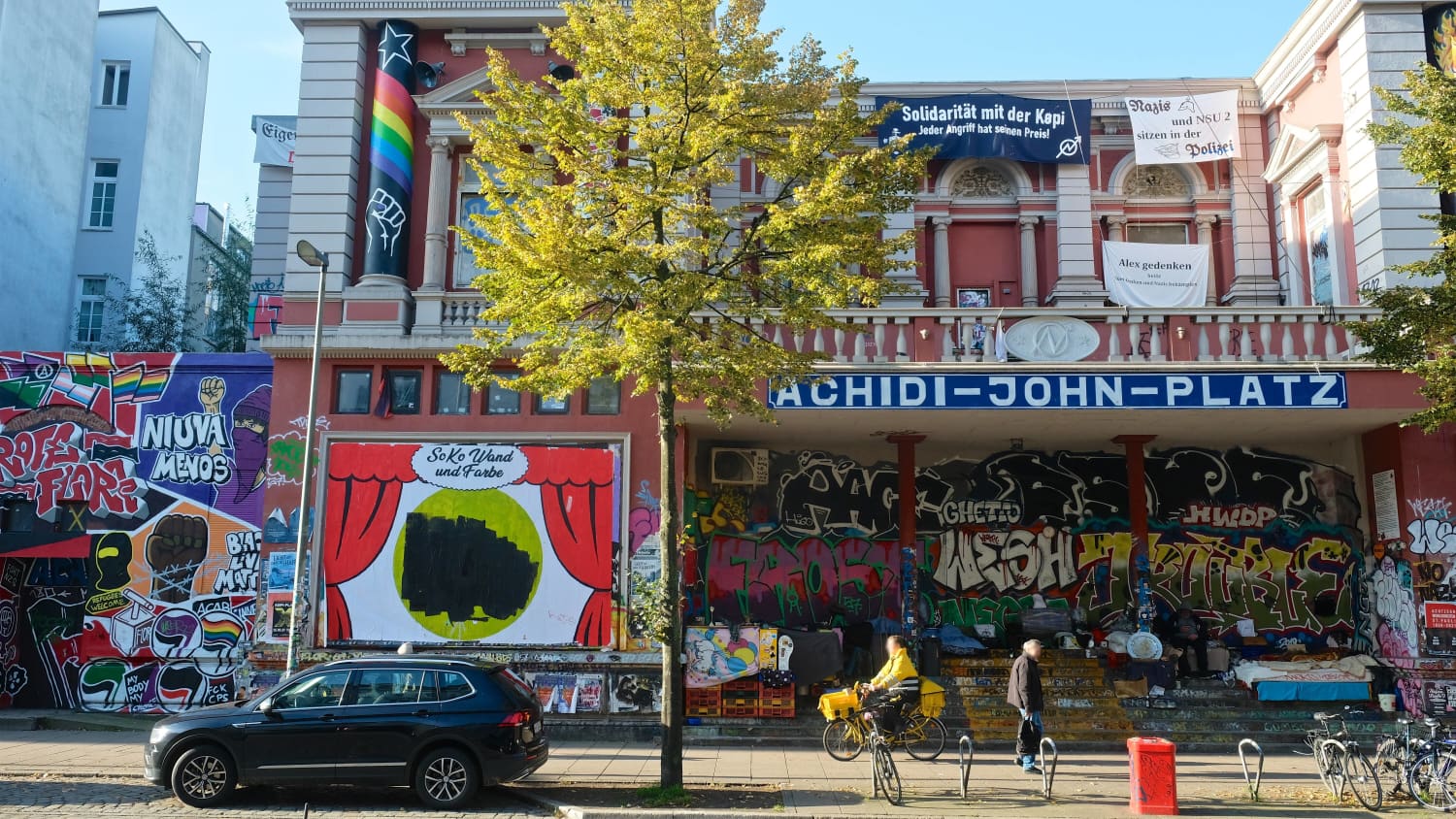 Die Rote Flora an Hamburgs Schanzenviertel