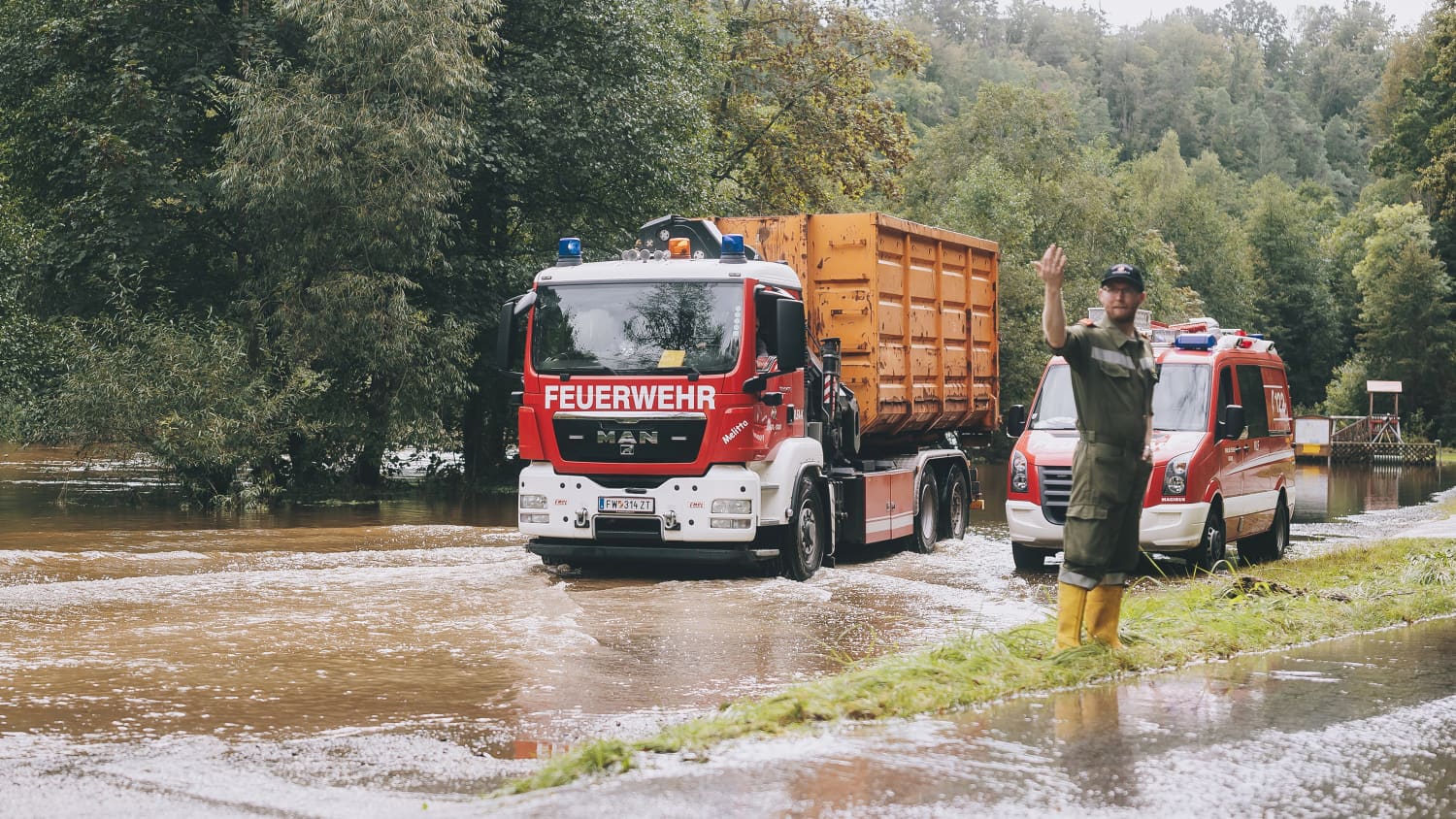 Aufräum- und Sicherungsarbeiten am Dienstag, 17. September 2024 in Zwettl. In Zwettl standen aufgrund der Lage am Oberlauf des Flusses schon erste Aufräumarbeiten auf dem Programm