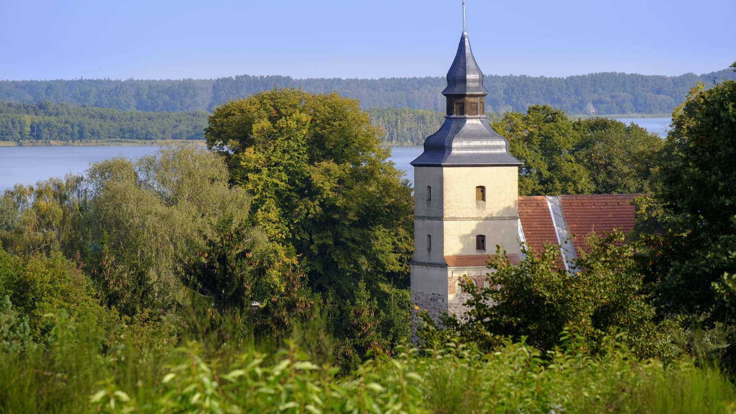 Die Kirche St. Petri in Benz