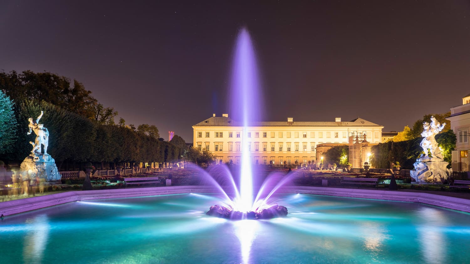 Brunnen im Mirabellgarten in Salzburg