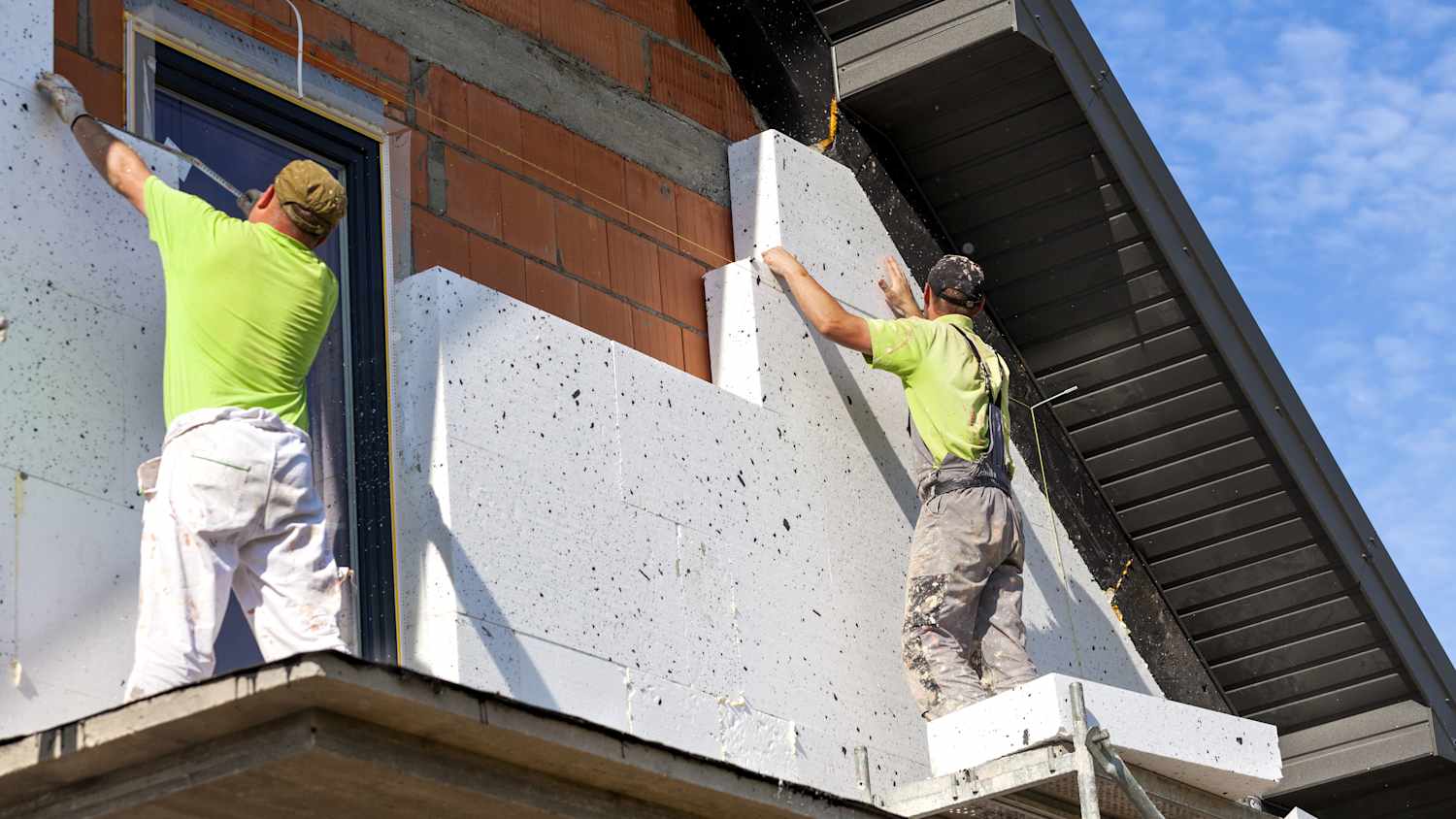 Styropor-Isolierung an einer Aussenwand eines Hauses