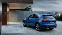 Audi Q5 an Ladestation